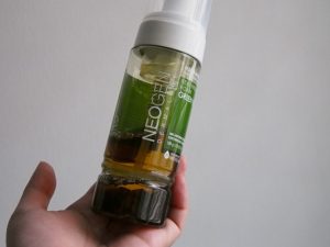 Neogen – Dermatology Real Fresh Foam Cleanser Green Tea liputantimes.com.jpeg