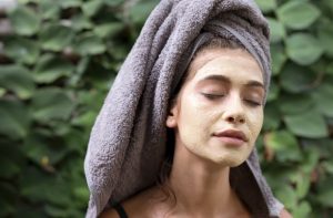 masker wajah untuk kulit kering