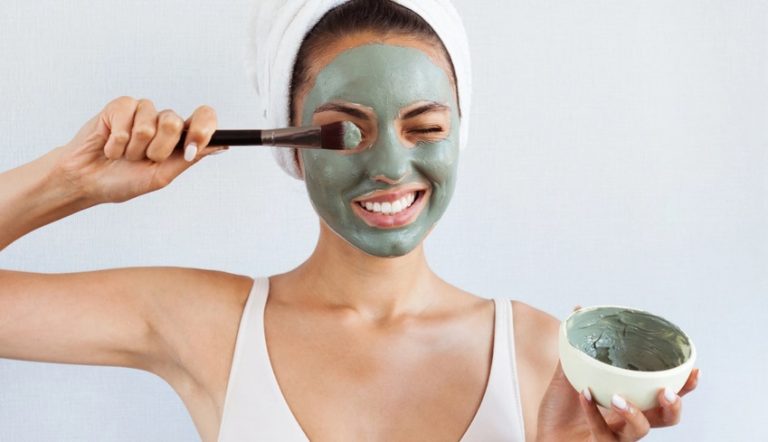 Masker wajah untuk kulit berminyak