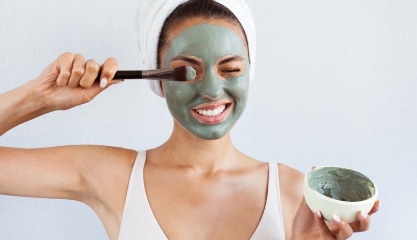 Masker wajah untuk kulit berminyak