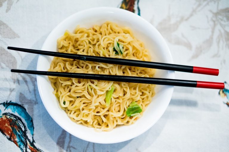 Efek mie instan