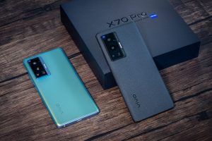 Punya Spek dan Body Ciamik, Harga Vivo X70 Pro di Indonesia Bikin Ngiler