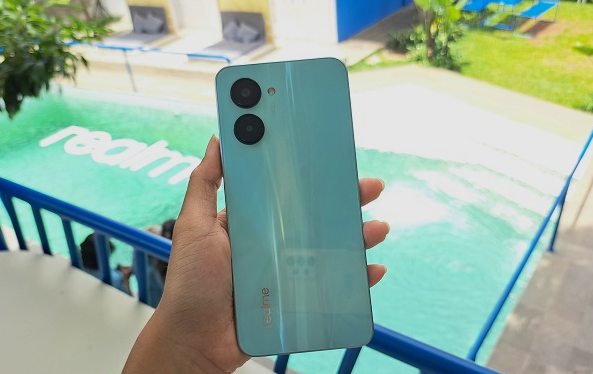 kelebihan realme c33