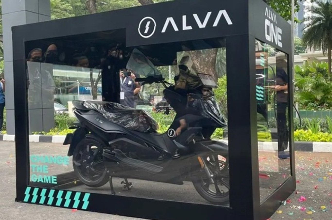 Daftar Motor Listrik Tipe Skuter yang Dijual Di Indonesia