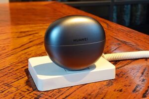 Huawei Freeclip