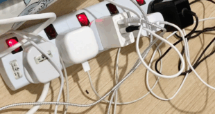Bahaya Tak Cabut Charger